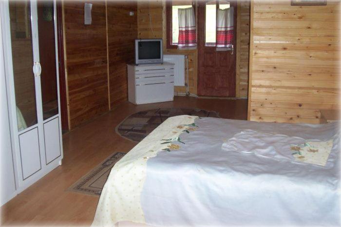 Boykivskiy Dvir Yasenitsa Zamkova Room photo