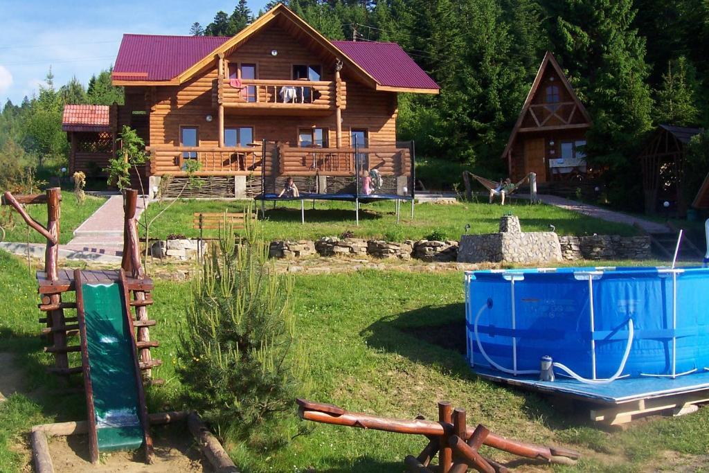 Boykivskiy Dvir Yasenitsa Zamkova Exterior photo